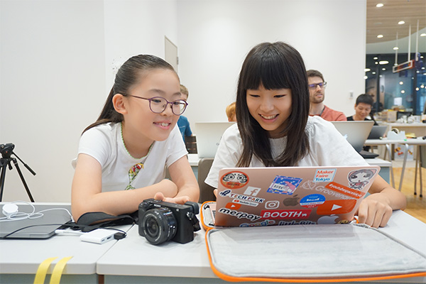 コラボ企画！チョコレート屋さんのフライヤーをデザインしよう