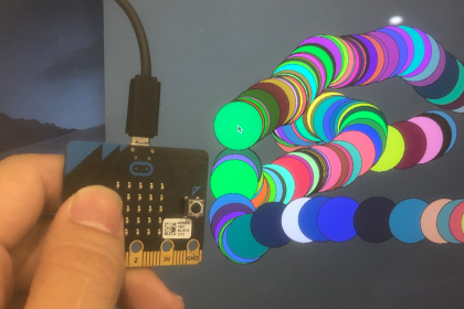 デジタルアート：micro:bitでインタラクションアート